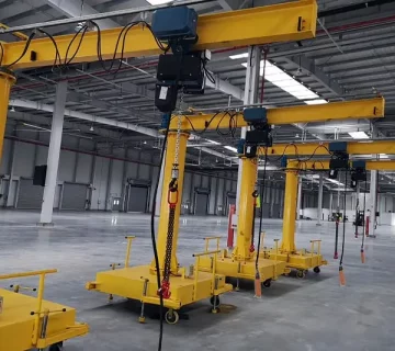 ساخت جرثقیل بازویی برای سوله